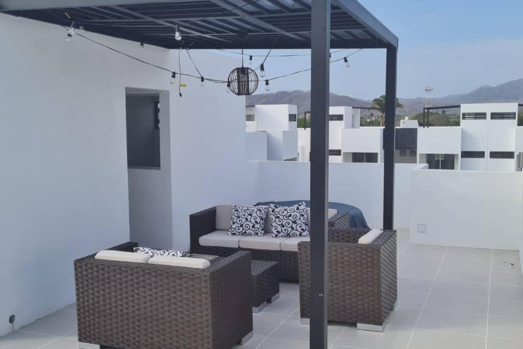 曼萨尼约Bonito Penthouse Con Roof Garden公寓 外观 照片